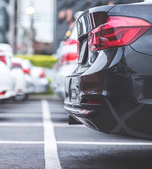 Uthyrning av parkeringsplatser i bostadsprojekt – momspliktigt eller ej?