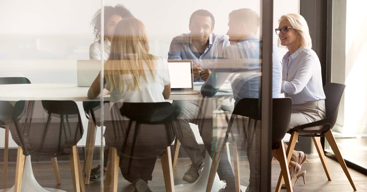 Gruppmöte i konferensrum