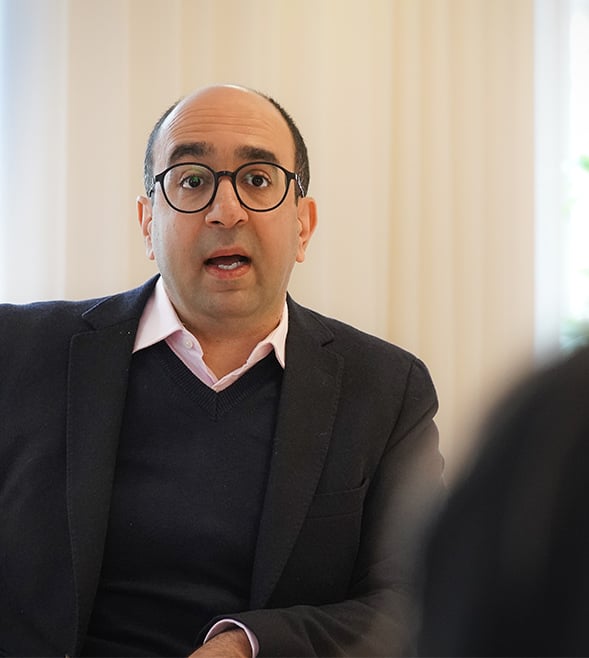 Adam Karnama